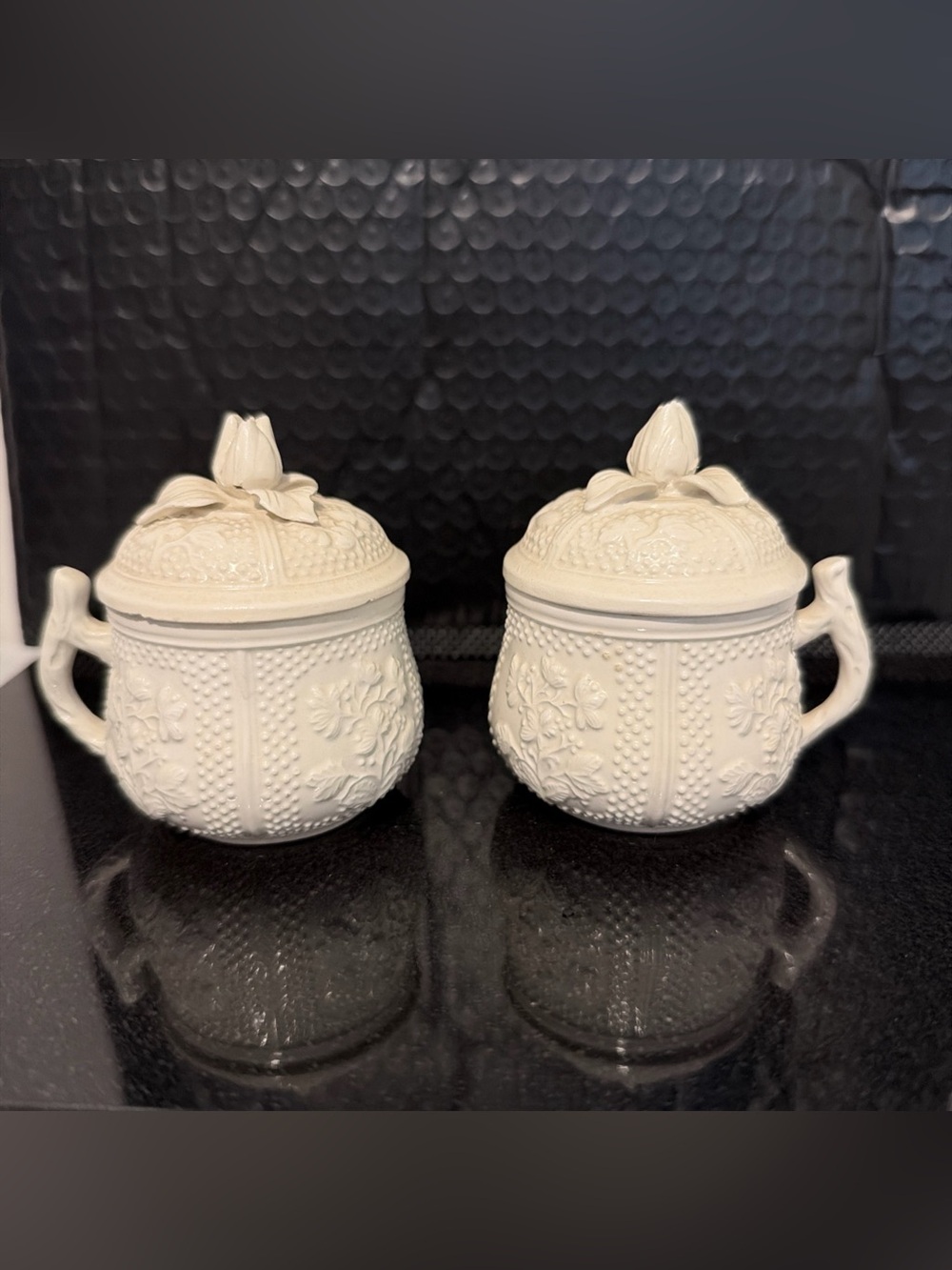Floral Lidded Cup Set in Cream Italy